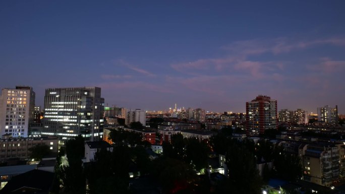 城市上空延时日转夜