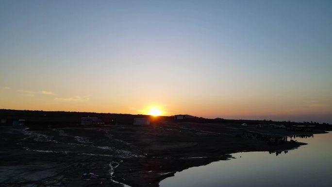 唯美夕阳落日余晖夕阳空镜晚霞湖面