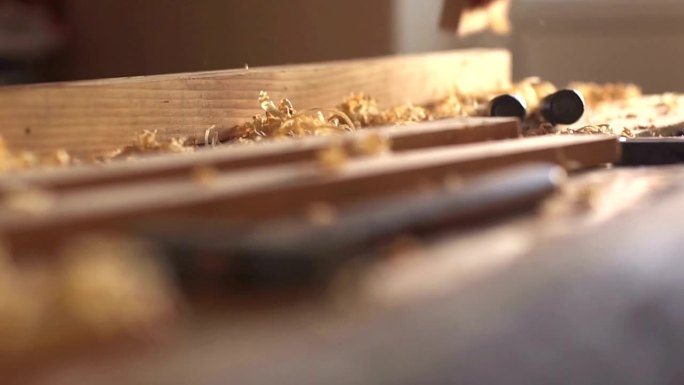 木匠刨木头刨子刨花刨木料加工制作家具