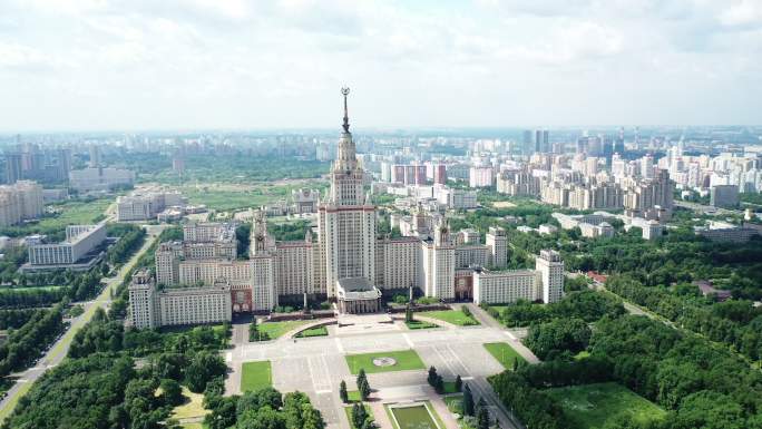 俄罗斯莫斯科国立大学鸟瞰图
