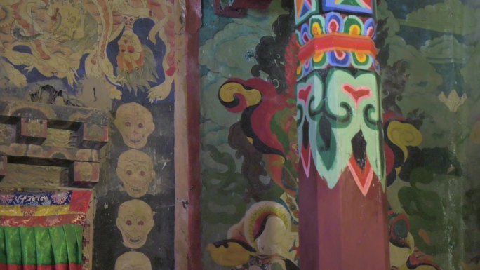 藏传佛教古老壁画神殿