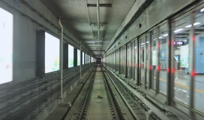无人驾驶地铁 隧道轨道
