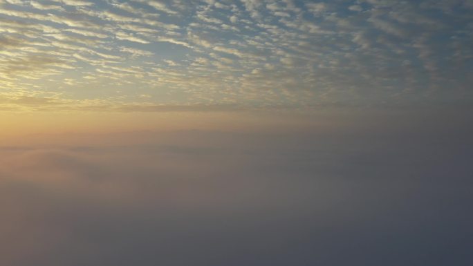 4K航拍早上云中云海日出2组2分18秒