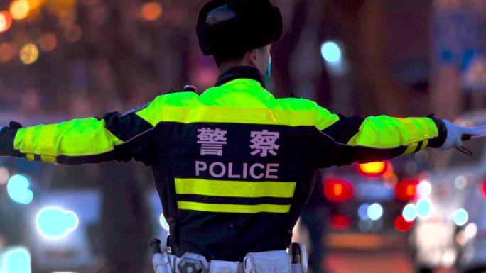 交警指挥 长安街 交警摩托车 北京夜景