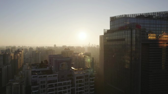 广州海航威斯汀天河城市清晨太阳雾