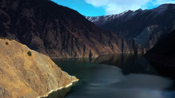 甘孜藏区雅砻江峡谷4K航拍