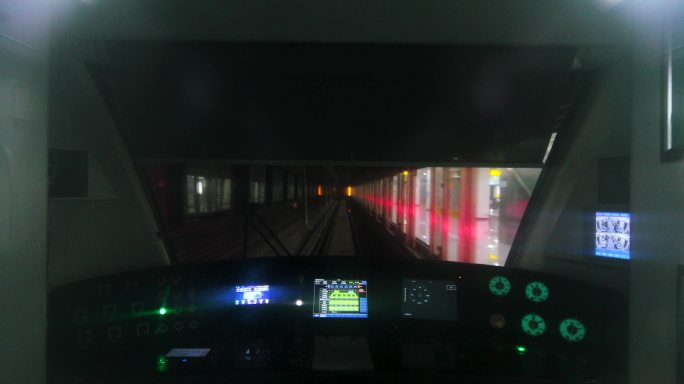 城市地铁交通隧道远穿梭隧道驾驶室