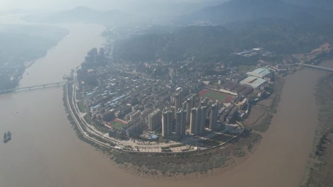 高空山脉城市市区河流航拍