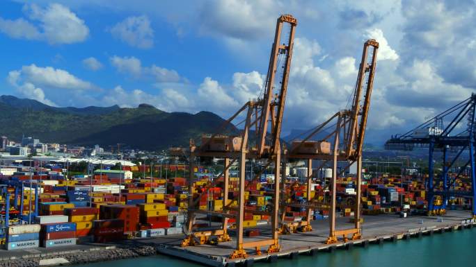 海洋国际贸易港口航拍素材