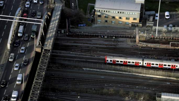 英国伦敦火车运输鸟瞰图
