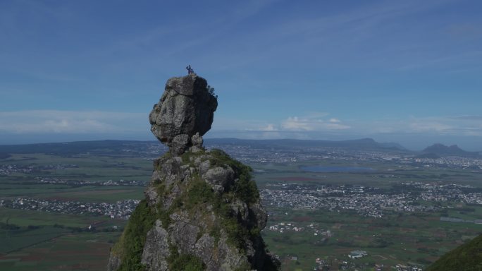 父与子户外登山活动素材