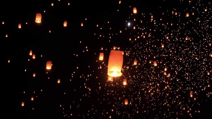 天灯飞向夜空孔明灯许愿许愿灯