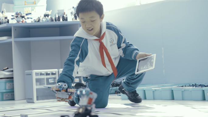 【4k】乐高机器人少年升格慢动作
