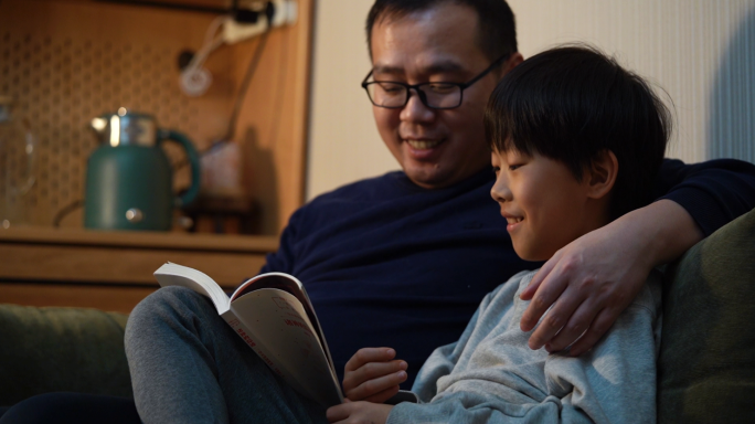 【4K原创】父子陪伴 亲子阅读