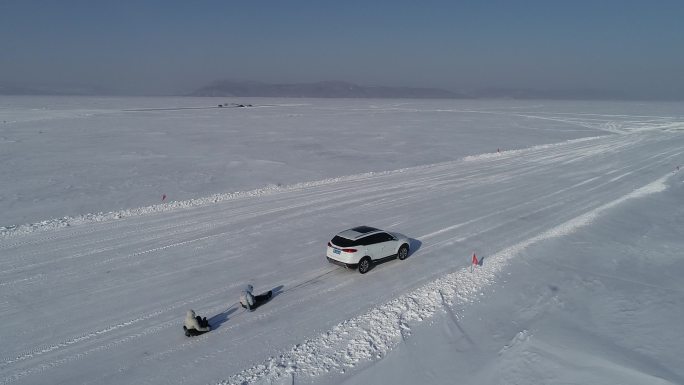 车拉雪地爬犁充气滑雪撬