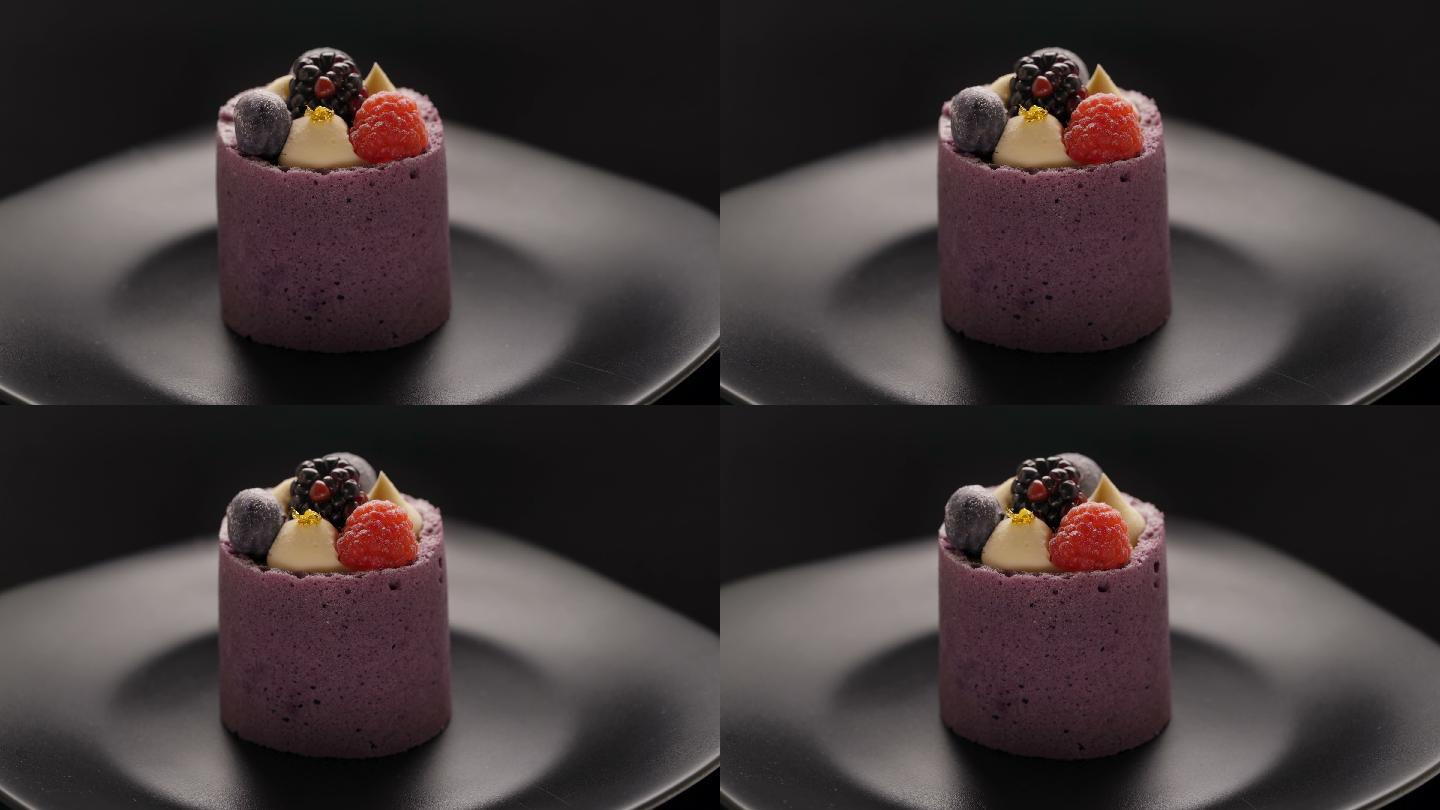 紫色浆果慕斯蛋糕视频素材