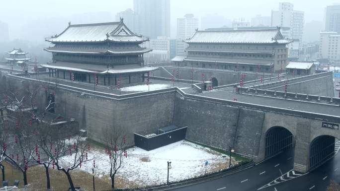 西安疫情城墙雪景航拍