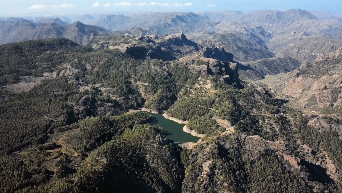 大加那利岛特耶达火山口鸟瞰图