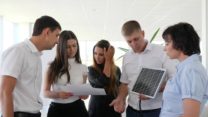 现代化办公室新能源光伏面板太阳能面板产品