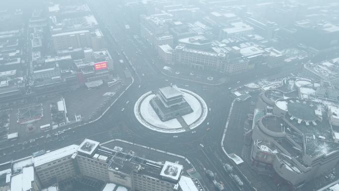 西安钟楼雪景航拍