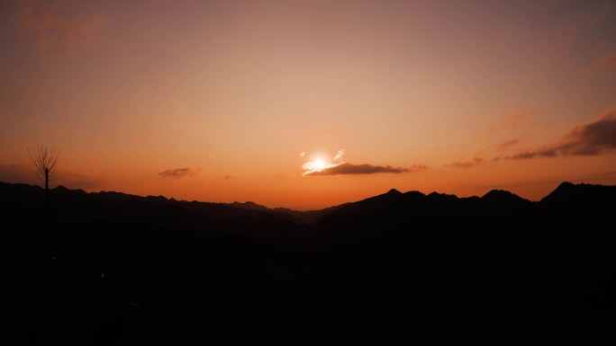 夕阳西下日落延时火烧云晚霞行千里大好河山