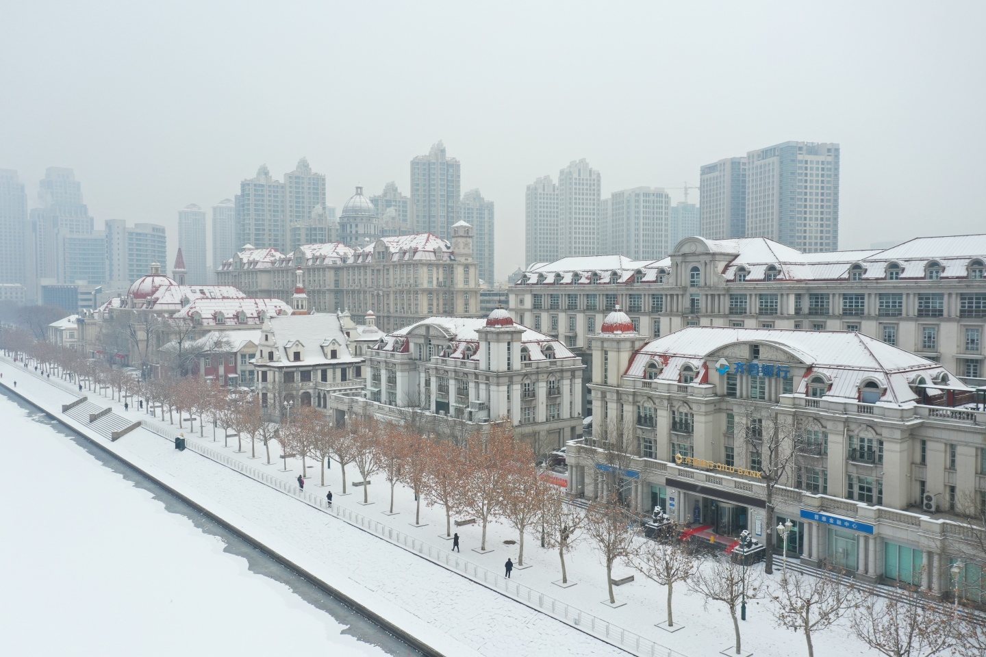 航拍天津雪景