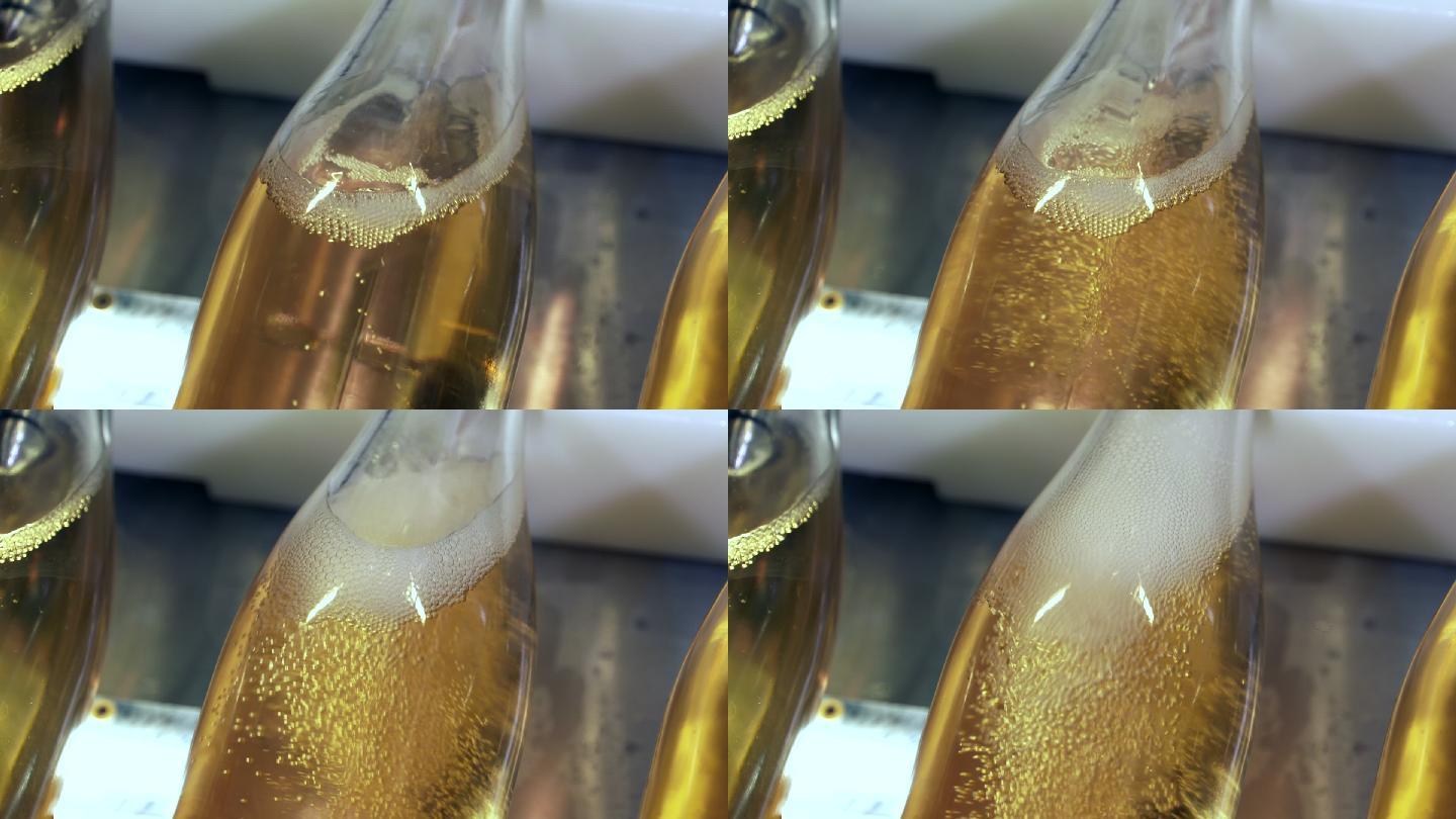香槟酒瓶里装满了起泡果酒。