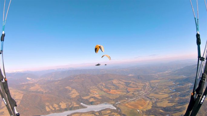 滑翔伞极限运动挑战体验活动运动跳伞