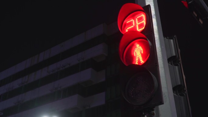 过马路提示红绿灯 行人红绿灯