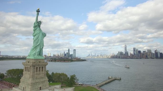 纽约市自由女神像鸟瞰图。