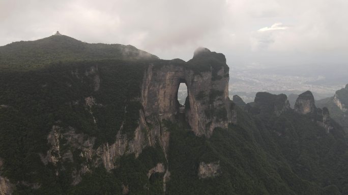 航拍湖南张家界天门山5A景区