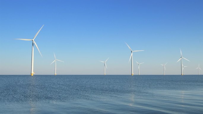 海上风电场中的风力涡轮机