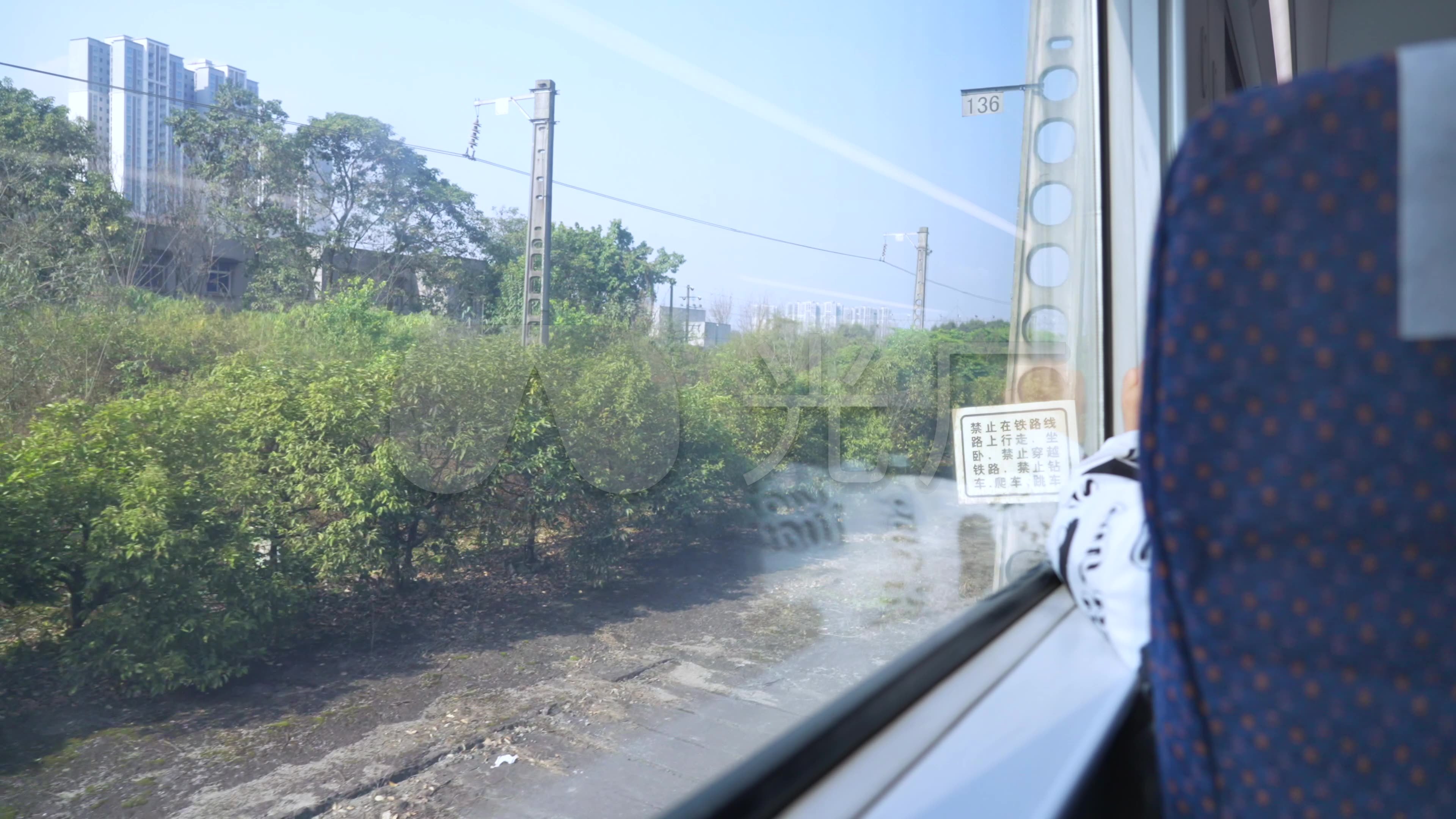 透过火车的窗户看火车视角行进中的火车外景_3840X2160_高清视频素材下载(编号:9545674)_实拍视频_光厂(VJ师网) www ...