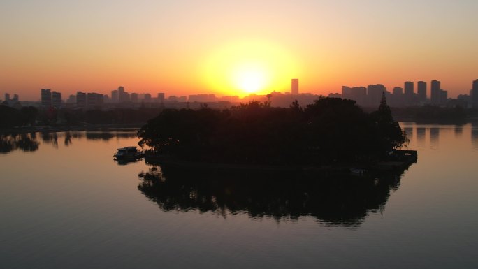 浙江嘉兴南湖日出