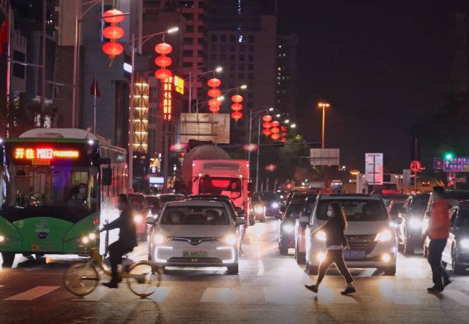 夜里的行车 夜晚的城市