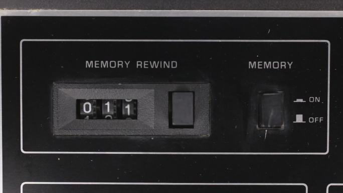 老式机械录音机计数器。从零到三十九