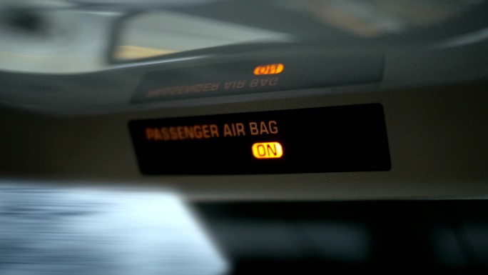 乘客安全气囊乘客安全气囊