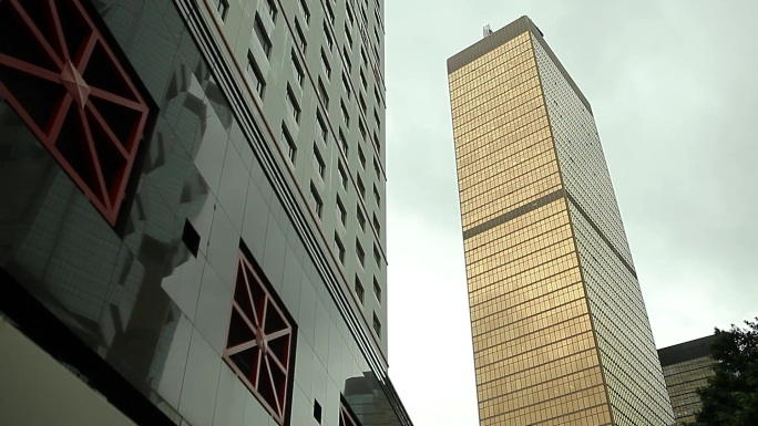 阴雨中的香港远东金融中心