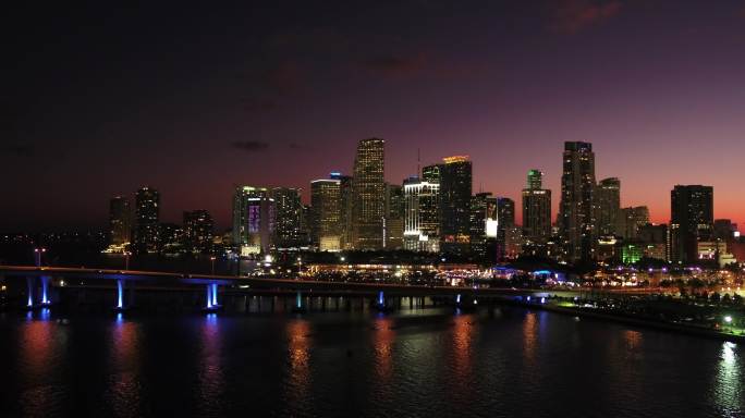迈阿密市中心国外外国美利坚合众国夜晚夜景