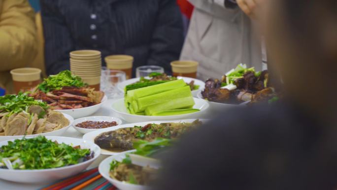 4K实拍 满满一桌子菜 年夜饭