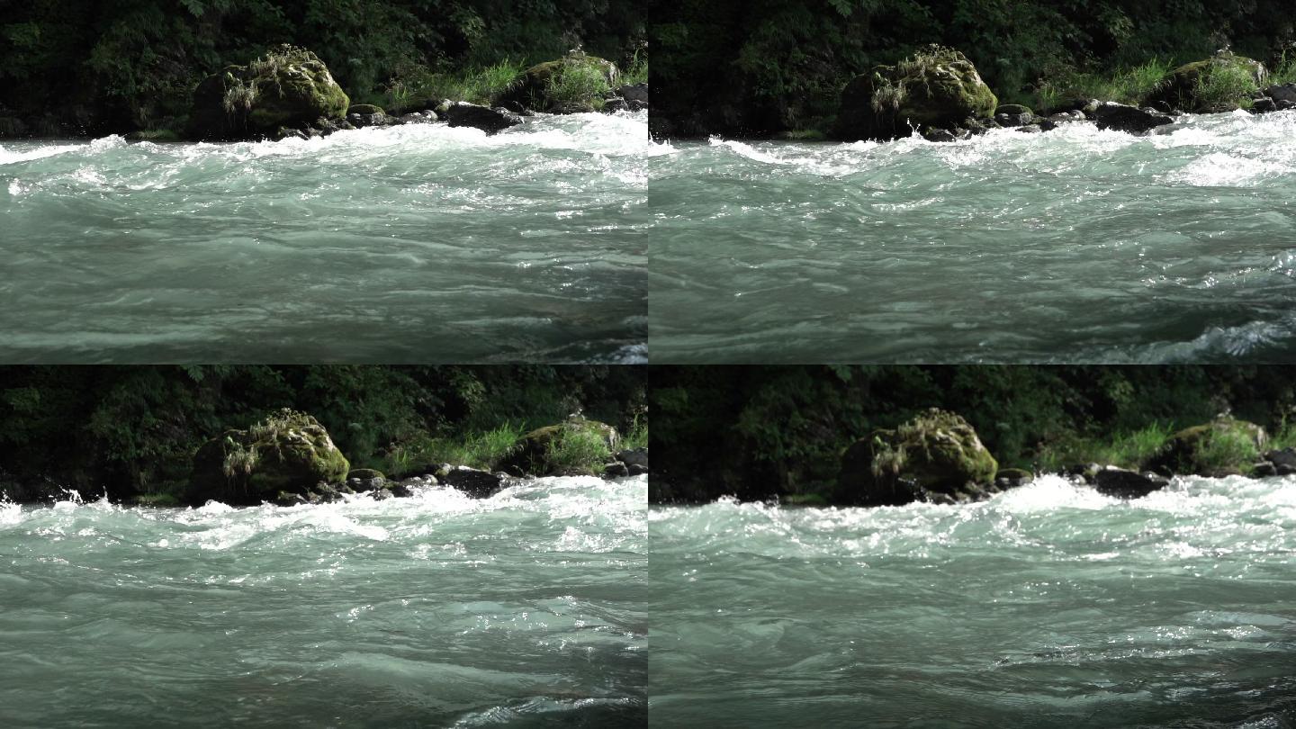 清澈的河水慢动作升格镜头溪水流动