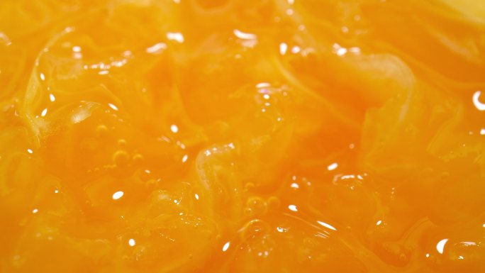 榨汁的柑橘。