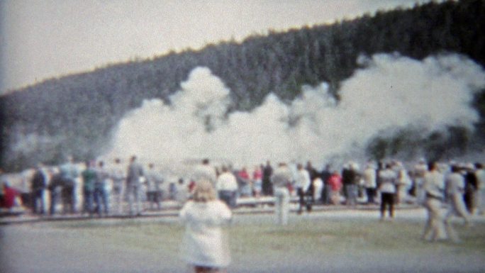 1959年的黄石公园间歇泉