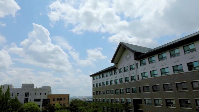 韩国HONAM大学校内4k云彩流动延时