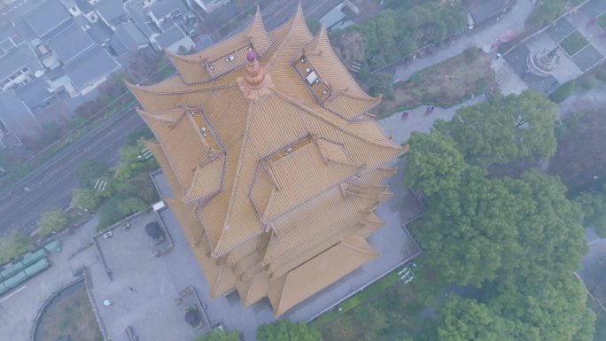 航拍武汉雪景黄鹤楼雪中黄鹤楼城市地标建筑