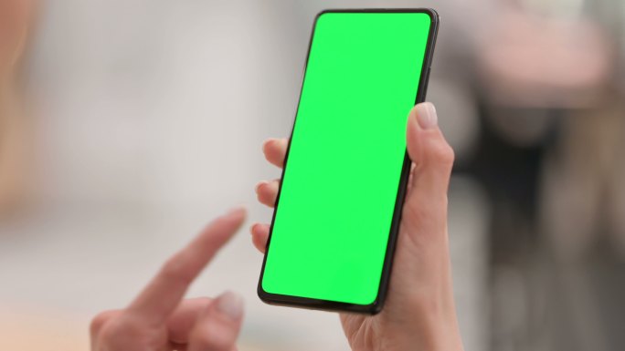 带有绿色色度按键屏幕的智能手机