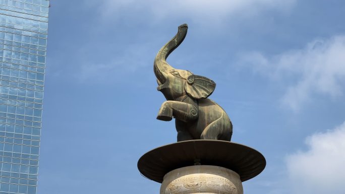 南宁金湖广场大象雕像特写延时摄影