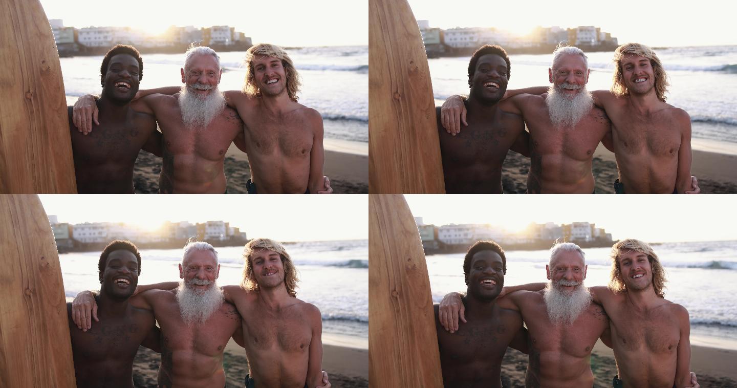 在沙滩上玩冲浪板微笑男人-老人男士