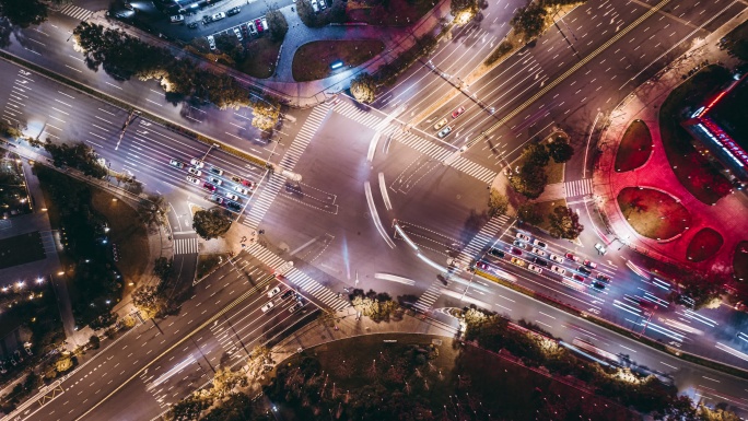 十字路口街头车流夜景航拍