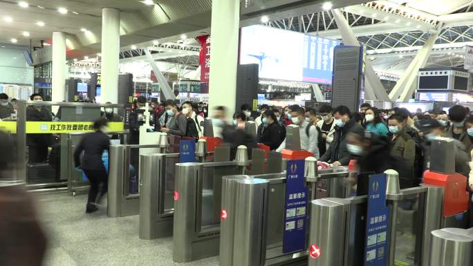 广州南高铁站旅客进站延时